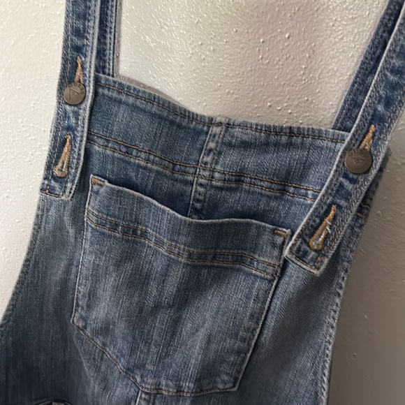 Used Guess Distressed Overalls Size 25 - Picture 6 of 6